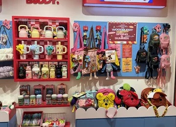 HAMLEYS - мой любимый магазин игрушек. Невероятная красота и безумные цены.