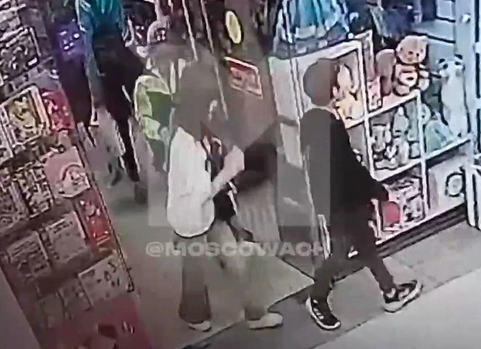 Группа детей украла лабубу из магазина игрушек в Бутове